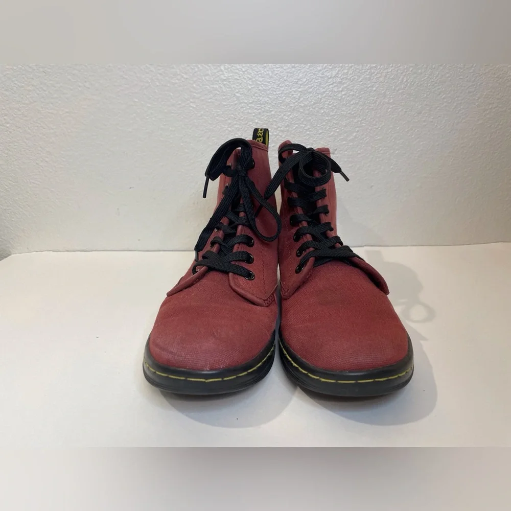 Dr. Martens Women’s Shoreditch Canvas Casual Boots Size‎ 7